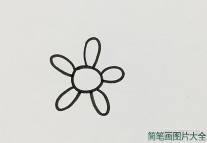 五瓣花简笔画